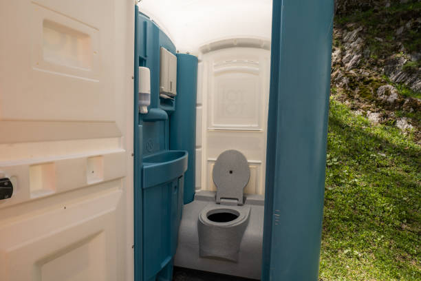 Best Temporary restroom rental  in Dumont, NJ